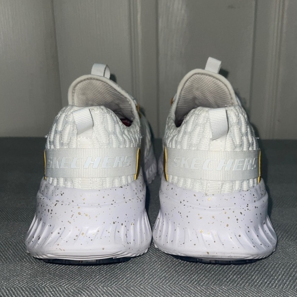 Share  Skechers Work Relaxed FIT: TILIDO ' CLAIRIT Lace Up Athletic W/Slip - Picture 6 of 16